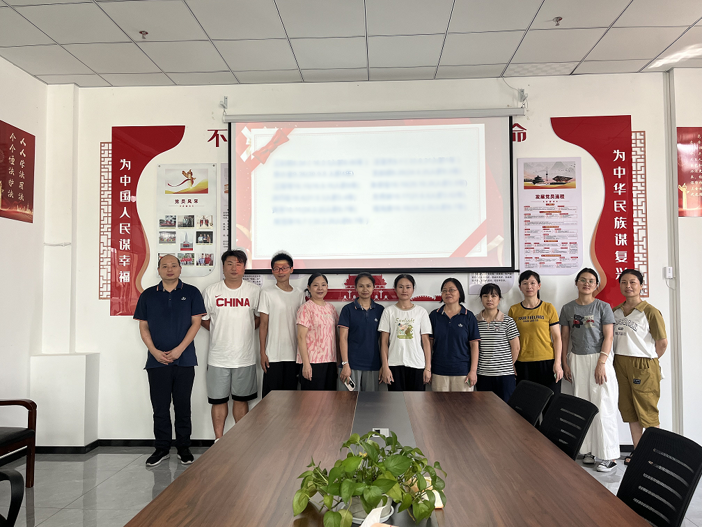每月為員工過(guò)生日，以關(guān)愛(ài)聚人心